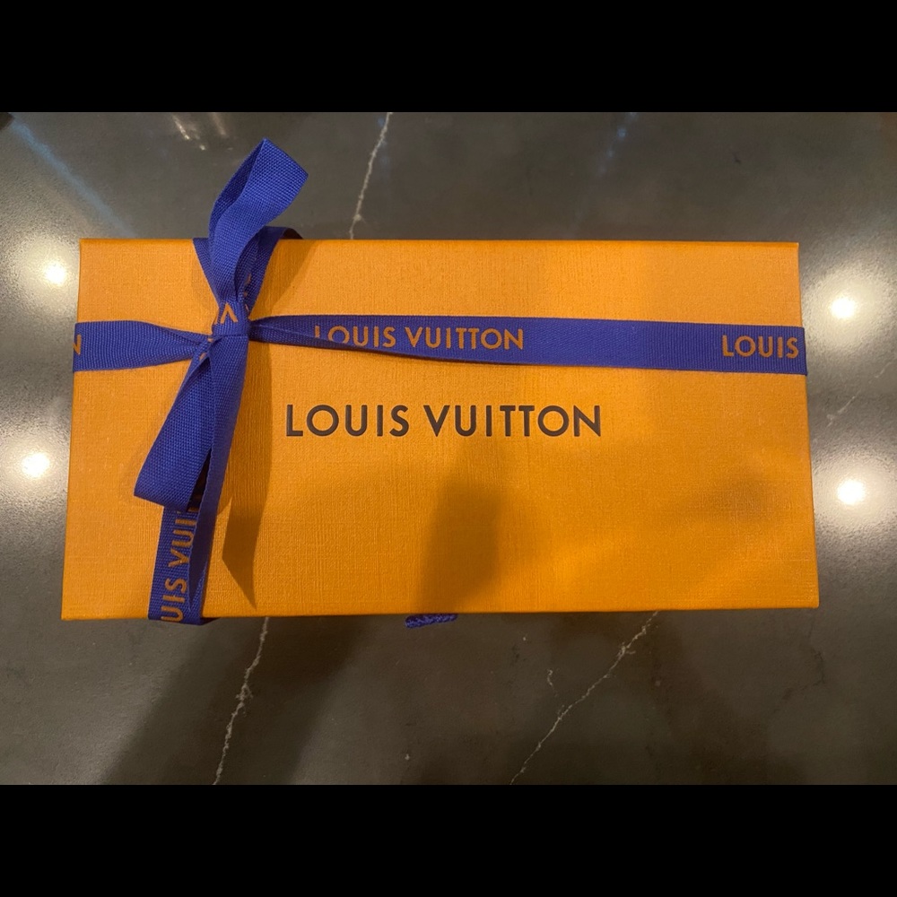 LV box with ribbon